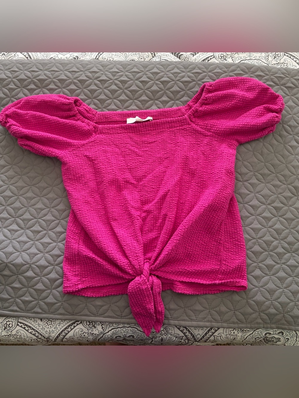 LOFT Magenta Tie-Front Puff Sleeve Crop Top
